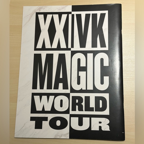 Bruno Mars 24K Magic World Tour Book Program - Picture 2 of 4